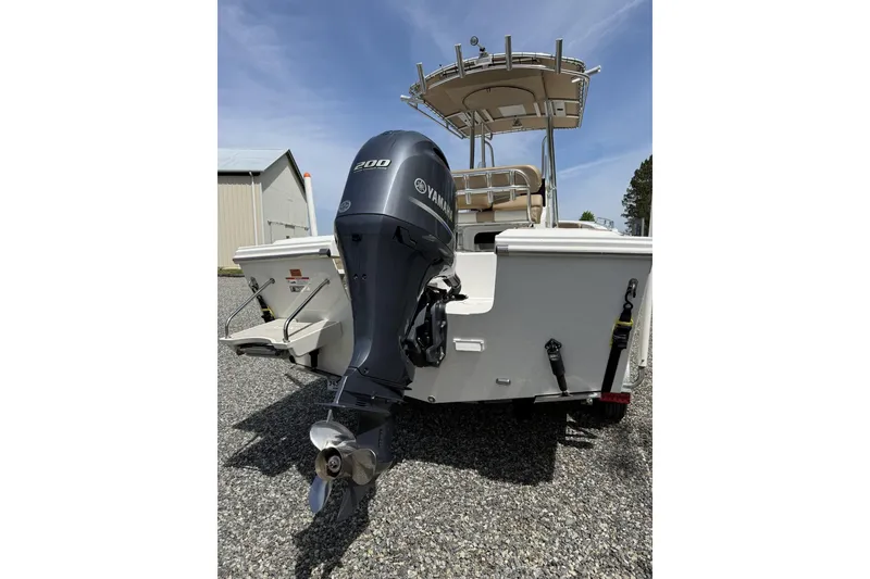 Slide: The Image of 2019 Parker 23 Special Edition boat with Yamaha 200 outboard motor. - 5