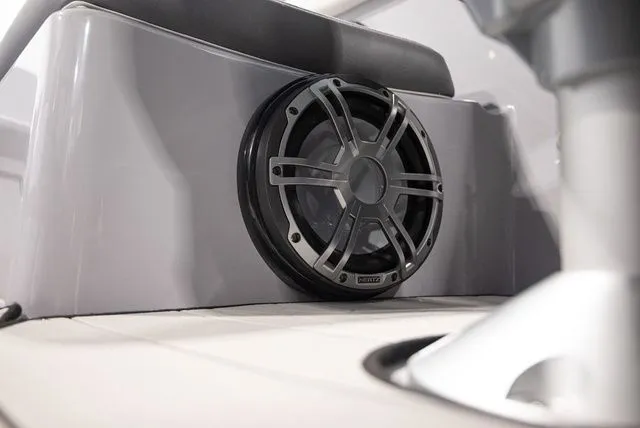 Slide: The Image of Yamaha 252XE 2026 - 17