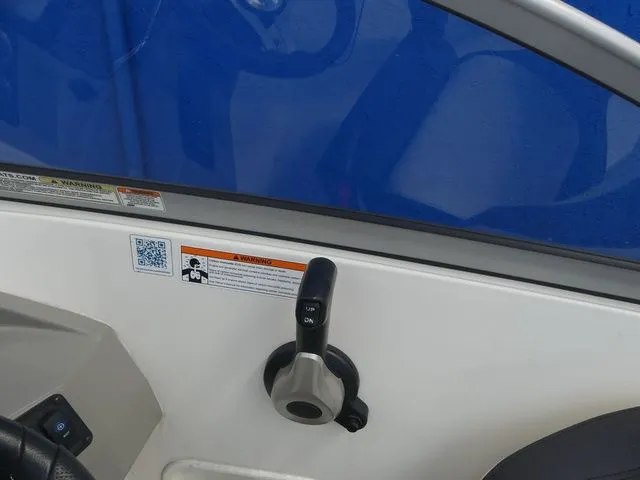 Slide: The Image of Stingray 201DC (OB) 2020 - 25