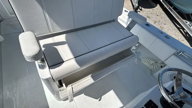 Slide: The Image of Contender 32 ST 2026 - 10