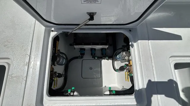 Slide: The Image of Contender 32 ST 2026 - 19