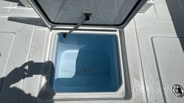 Slide: The Image of Contender 32 ST 2026 - 21