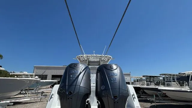 Slide: The Image of Contender 32 ST 2026 - 3