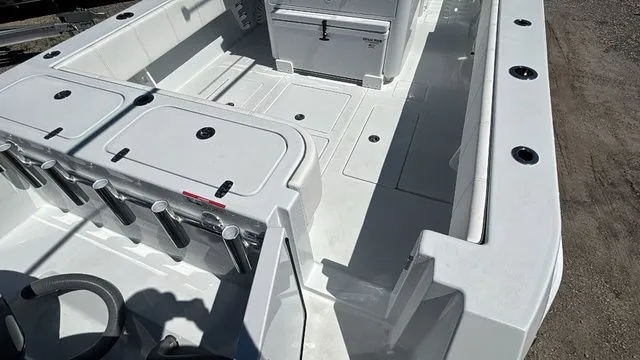 Slide: The Image of Contender 32 ST 2026 - 5