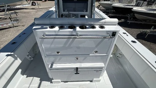 Slide: The Image of Contender 32 ST 2026 - 8