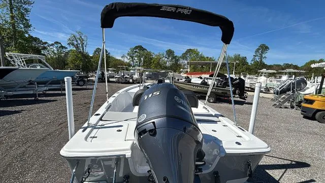 Slide: The Image of Sea Pro 172 Bay 2026 - 3