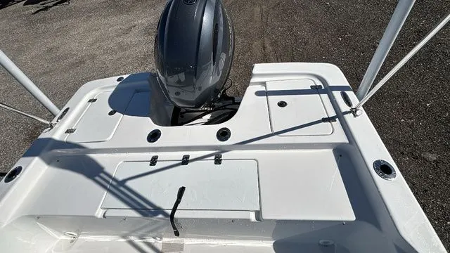 Slide: The Image of Sea Pro 172 Bay 2026 - 11