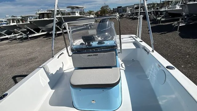 Slide: The Image of Sea Pro 172 Bay 2026 - 13