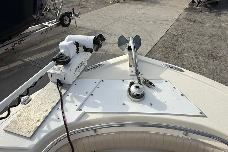 Slide: The Image of Bow of 2006 Scout 260 Sportfish with Minn Kota trolling motor and anchor. - 24