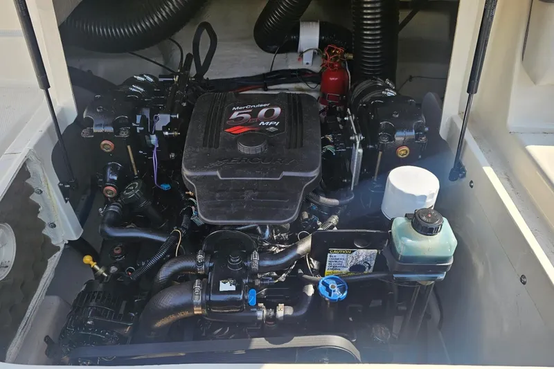 Slide: The Image of Engine compartment of a 2003 Sea Ray 220 Sundeck with MerCruiser 5.0 MPI engine. - 15