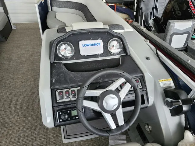 Slide: The Image of Monaco 235 2020 - 5