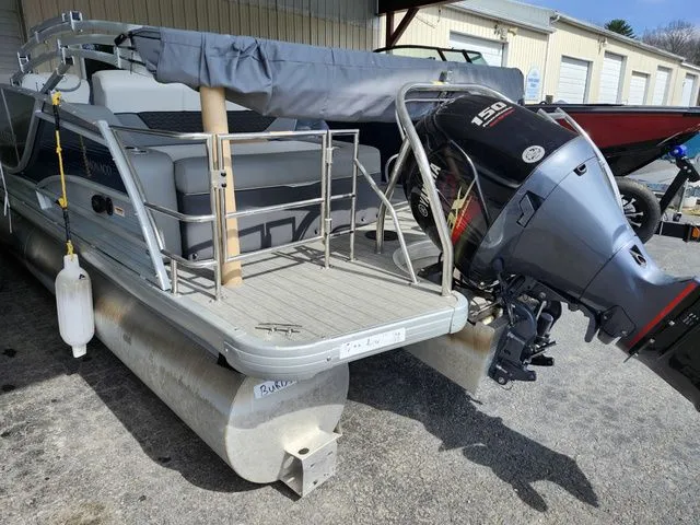 Slide: The Image of Monaco 235 2020 - 9