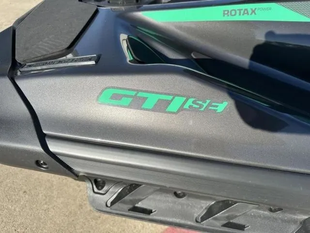 Slide: The Image of Sea-Doo GTI SE 130 2026 - 12