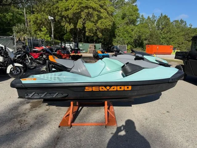 The Image of Sea-Doo Wake 170 2023 - 1