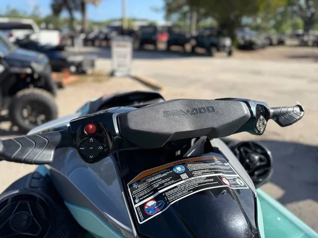 Slide: The Image of Sea-Doo Wake 170 2023 - 8