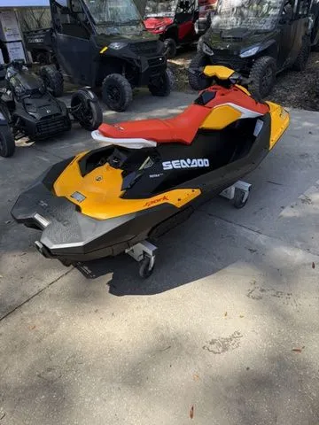 Slide: The Image of Sea-Doo Spark® 3-up Rotax® 900 ACE™ 2022 - 8