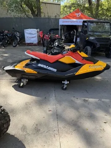The Image of Sea-Doo Spark Trixx 3up 2022 - 1
