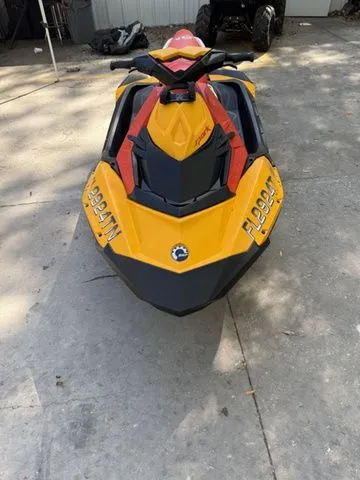 Slide: The Image of Sea-Doo Spark Trixx 3up 2022 - 3