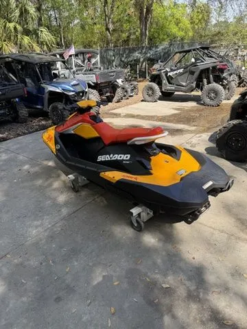 Slide: The Image of Sea-Doo Spark Trixx 3up 2022 - 6