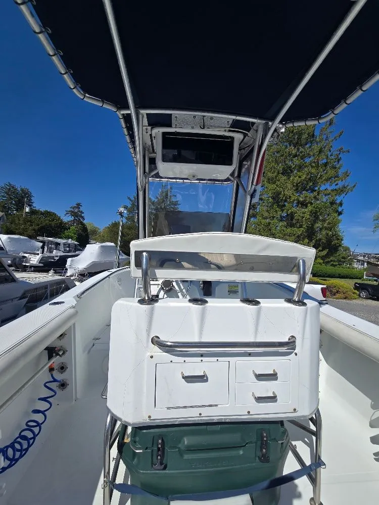 Slide: The Image of 2004 Polar 2100 CC Center Console boat interior view. - 16