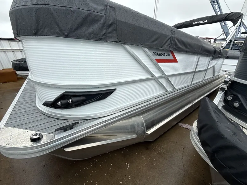 Slide: The Image of Armada Drakkar 248 Tritoon w/200HP Suzuki & Tandem axle trailer 2025 - 6