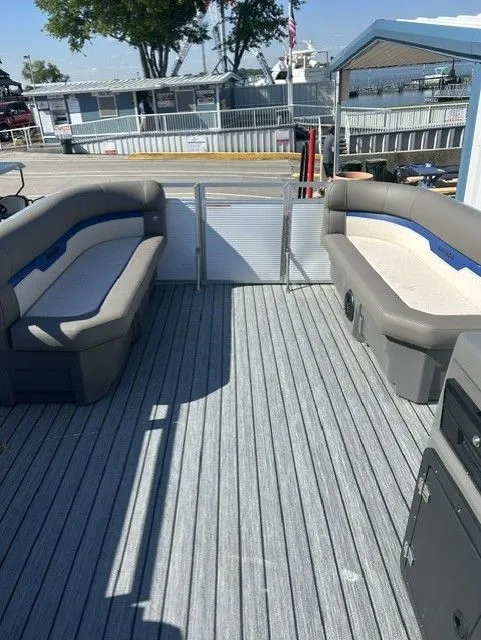 Slide: The Image of Interior of Armada Saphir 23CR Tritoon, 2025 model. - 12