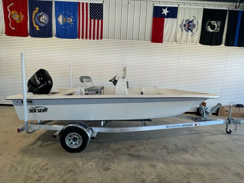 The Image of Carolina EV198 Sea Skiff WITH CUSTOM ALUMINUM TRAILER 2025 - 1