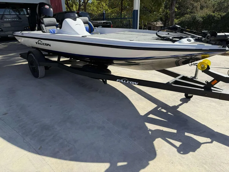 The Image of Falcon Boats 18' Freedom w/150HP Mercury & single axle trailer 2025 - 1