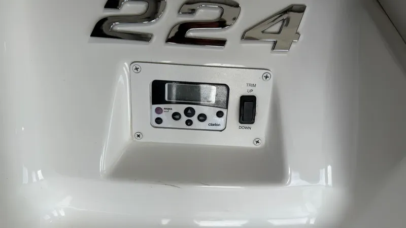 Slide: The Image of Chaparral 224 Sunesta 2008 - 16