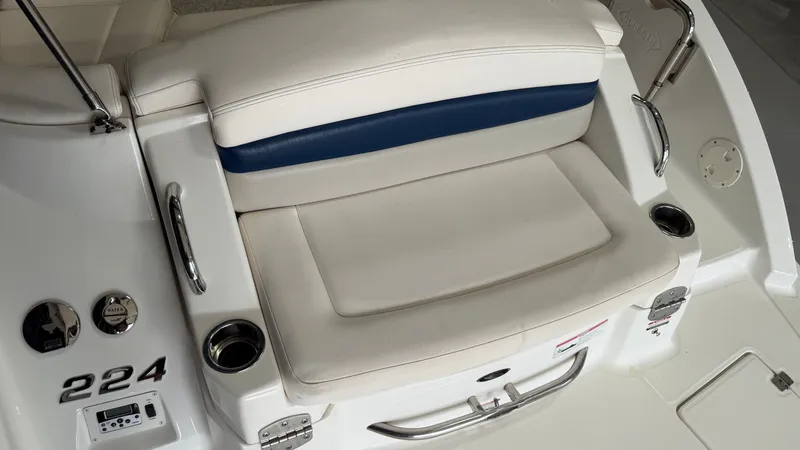 Slide: The Image of Chaparral 224 Sunesta 2008 - 18