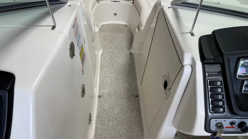 Slide: The Image of Chaparral 224 Sunesta 2008 - 59