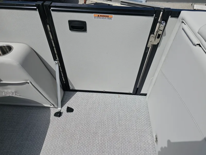 Slide: The Image of Avalon 2385 Catalina Quad Lounger Shift 2026 - 20