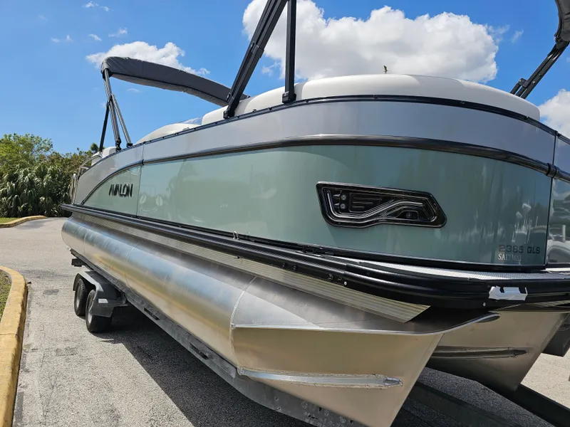 Slide: The Image of Avalon 2385 Catalina Quad Lounger Shift 2026 - 44