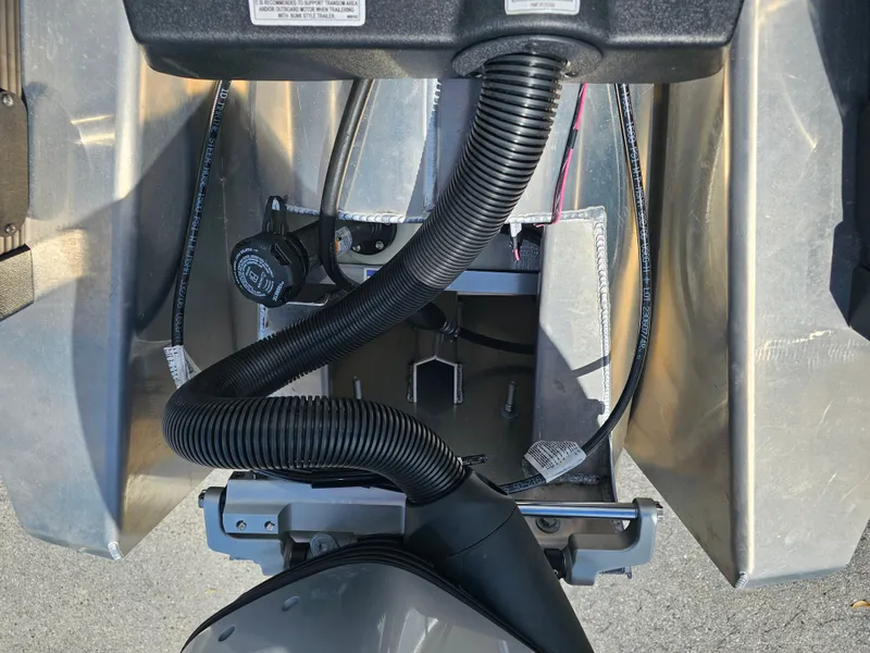 Slide: The Image of Avalon 2385 Catalina Quad Lounger Shift 2026 - 5