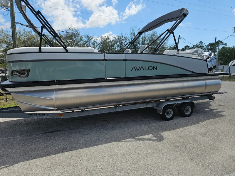 Slide: The Image of Avalon 2385 Catalina Quad Lounger Shift 2026 - 60