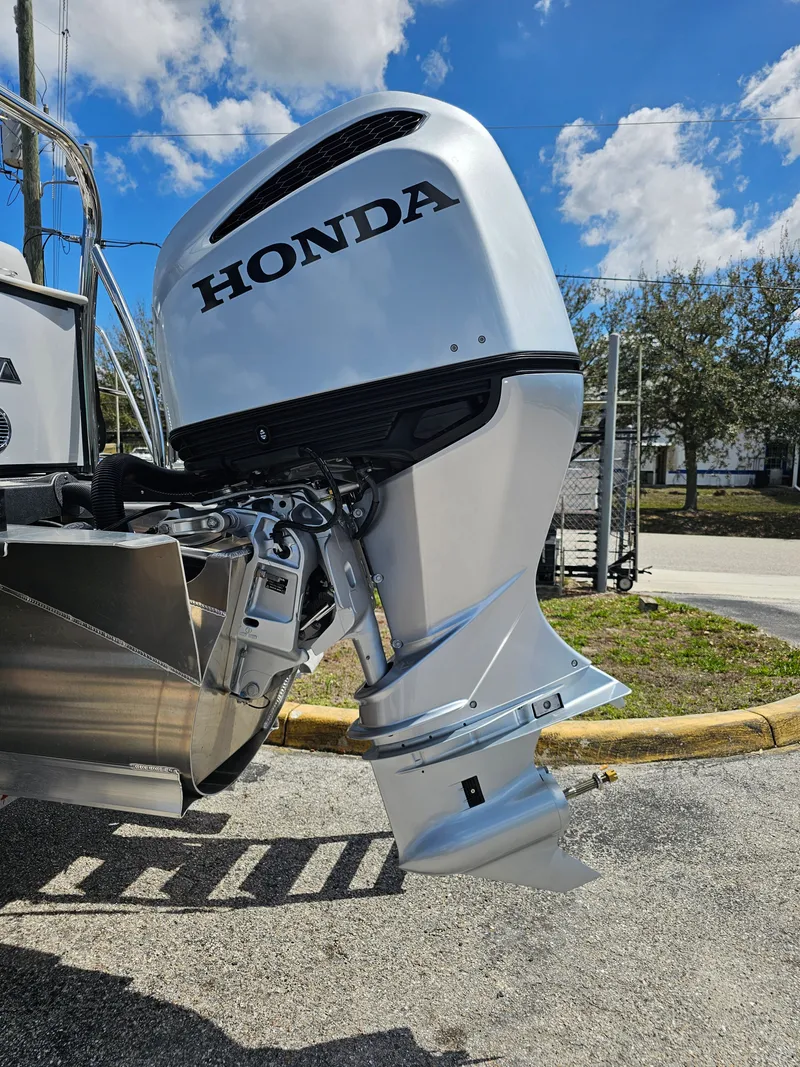 Slide: The Image of Avalon 2385 Catalina Quad Lounger Shift 2026 - 63