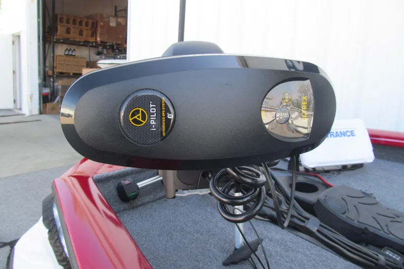 Slide: The Image of 2024 Tracker Pro Team 190 TX boat with i-Pilot trolling motor system. - 14