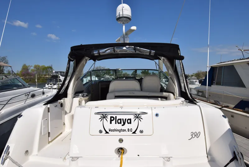 Slide: The Image of Sea Ray 390 Sundancer 2004 - 10