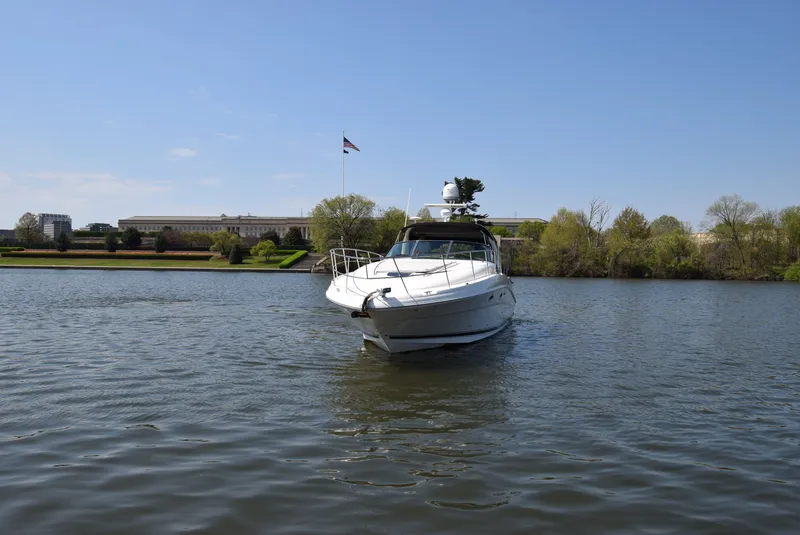 Slide: The Image of Sea Ray 390 Sundancer 2004 - 6