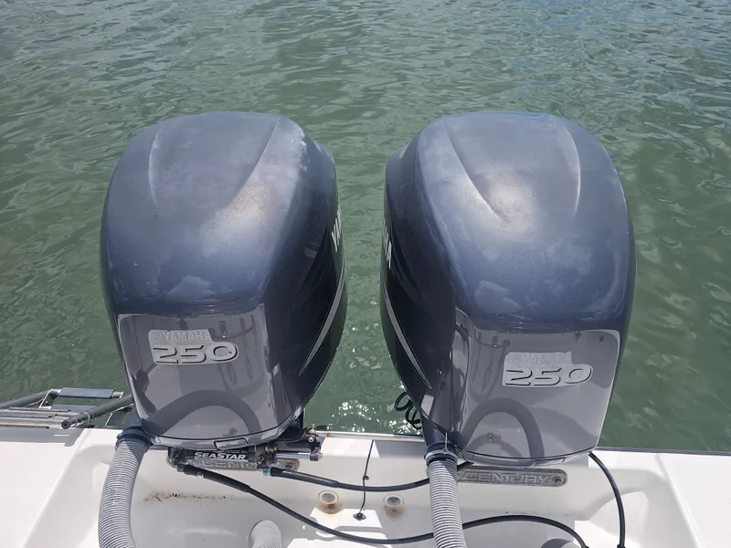 Slide: The Image of Century 2901 Center Console 2008 - 33