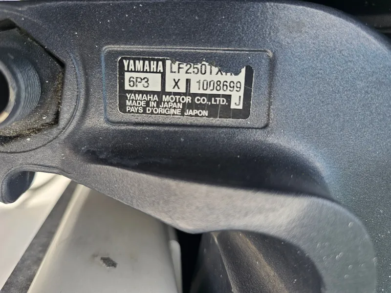 Slide: The Image of Century 2901 Center Console 2008 - 35