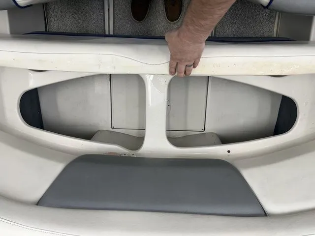 Slide: The Image of Sea Ray 175 Sport Bowrider 140hp w/Trailer 2008 - 11