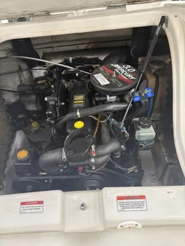 Slide: The Image of Sea Ray 175 Sport Bowrider 140hp w/Trailer 2008 - 12