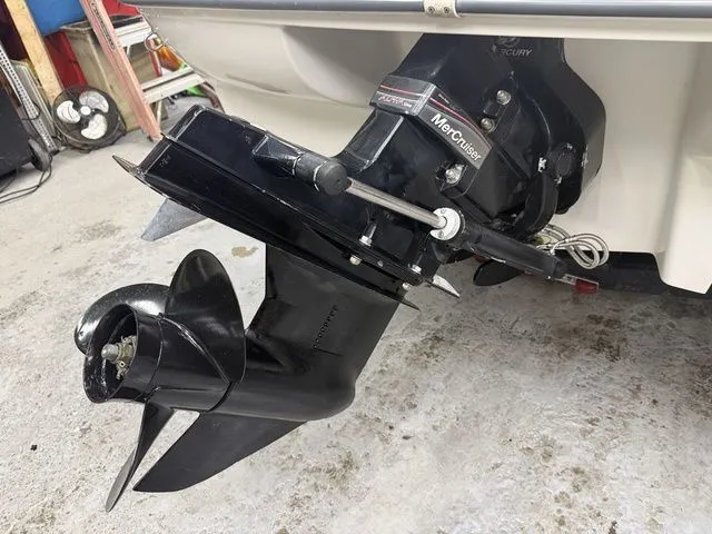 Slide: The Image of Sea Ray 175 Sport Bowrider 140hp w/Trailer 2008 - 13