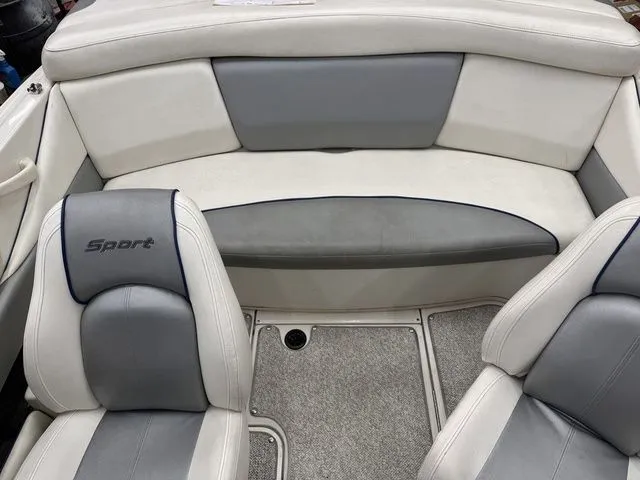 Slide: The Image of Sea Ray 175 Sport Bowrider 140hp w/Trailer 2008 - 5