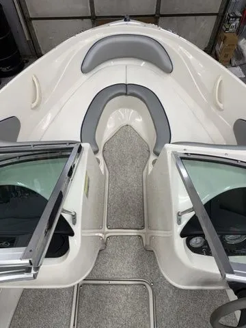 Slide: The Image of Sea Ray 175 Sport Bowrider 140hp w/Trailer 2008 - 7