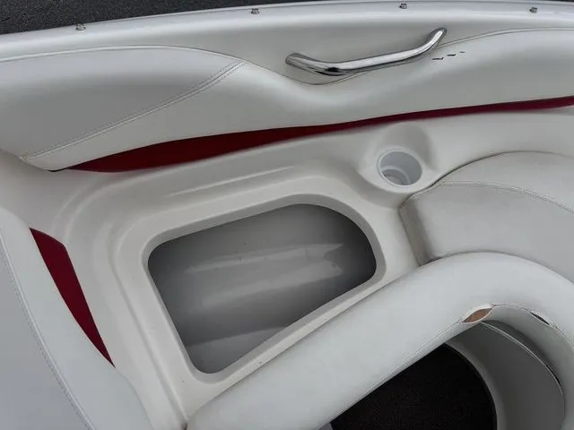 Slide: The Image of Larson SEI 180 BOWRIDER 135HP W/Trailer 2004 - 11