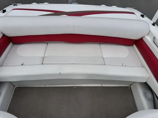 Slide: The Image of Larson SEI 180 BOWRIDER 135HP W/Trailer 2004 - 19