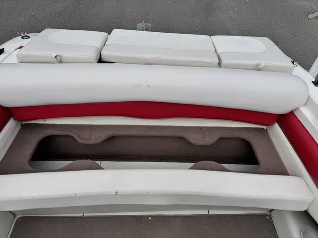 Slide: The Image of Larson SEI 180 BOWRIDER 135HP W/Trailer 2004 - 20