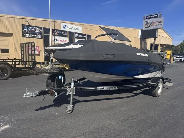 Slide: The Image of Scarab 165 H.O. Includes 250hp and Trailer 2018 - 16